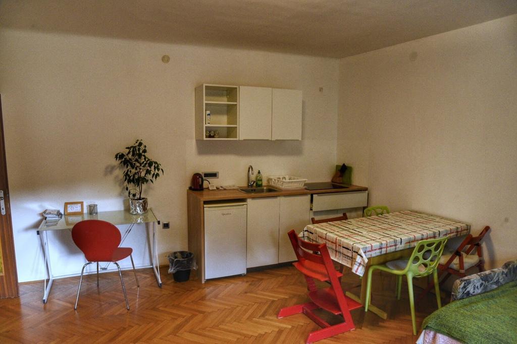Two Flowers Apartments Ζάγκρεμπ Εξωτερικό φωτογραφία